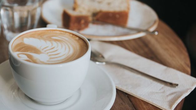 http://fertotavihajoutak.hu/wp-content/uploads/2018/03/il-cortile-kaffee-kuchen-820x466-628x353.jpg